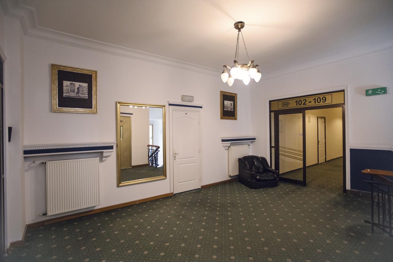 Bristol Economy Bed & Breakfast Bytom Dış mekan fotoğraf