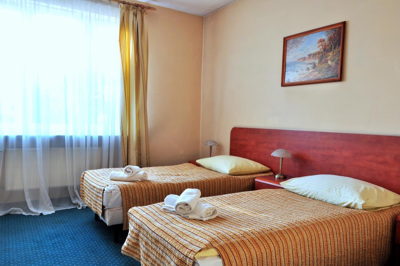 Bristol Economy Bed & Breakfast Bytom Dış mekan fotoğraf