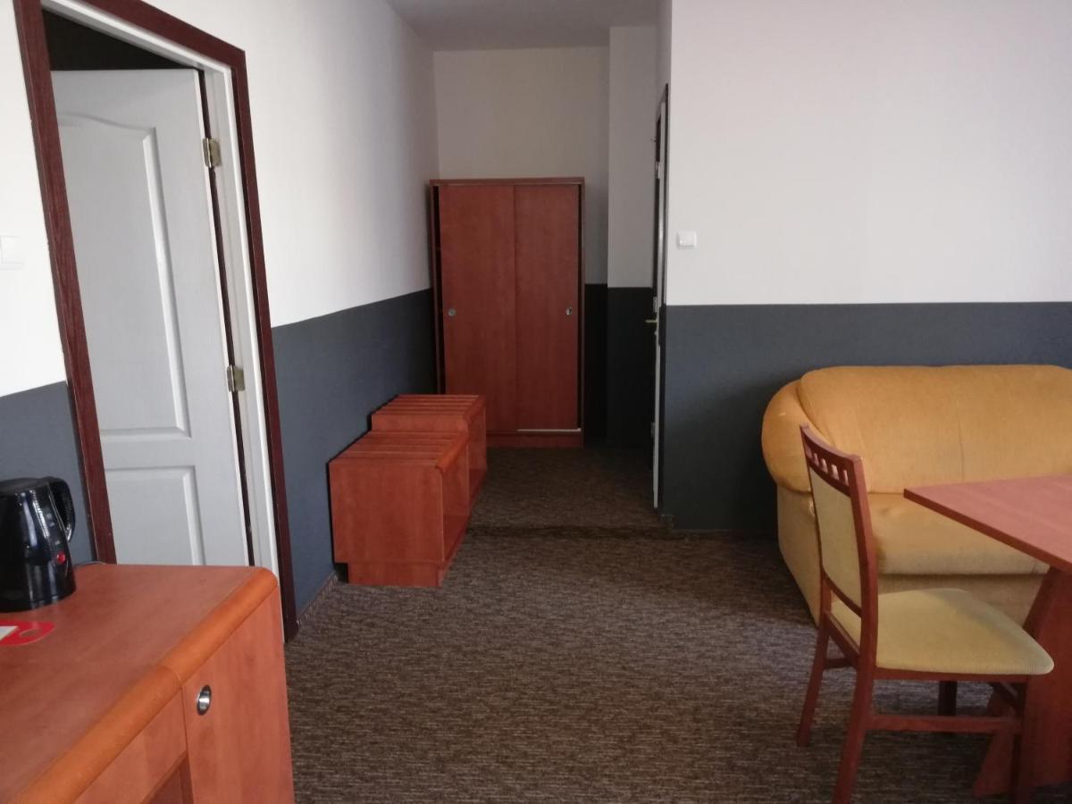 Bristol Economy Bed & Breakfast Bytom Dış mekan fotoğraf